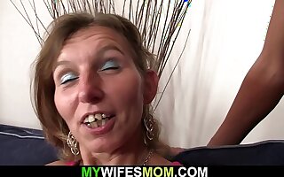 Tanned superannuated mom spreads legs for his hubby
